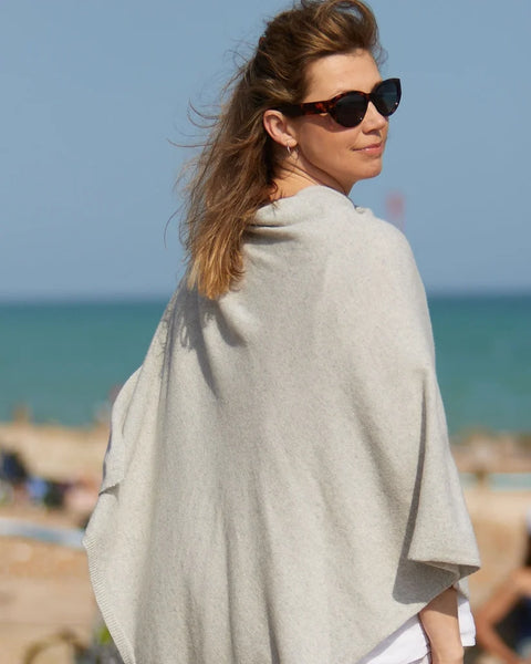 Poncho (Wool & Cashmere Blend)